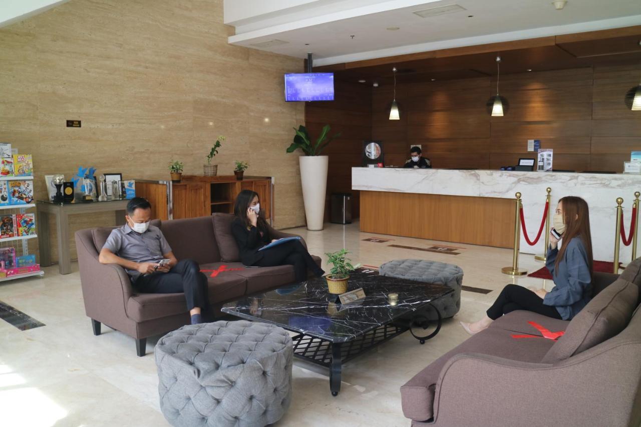 Grand Mercure Solo Baru Surakarta (Solo) Exterior foto