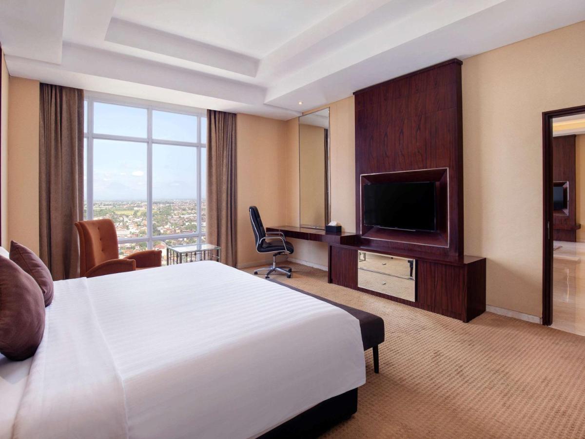 Grand Mercure Solo Baru Surakarta (Solo) Exterior foto
