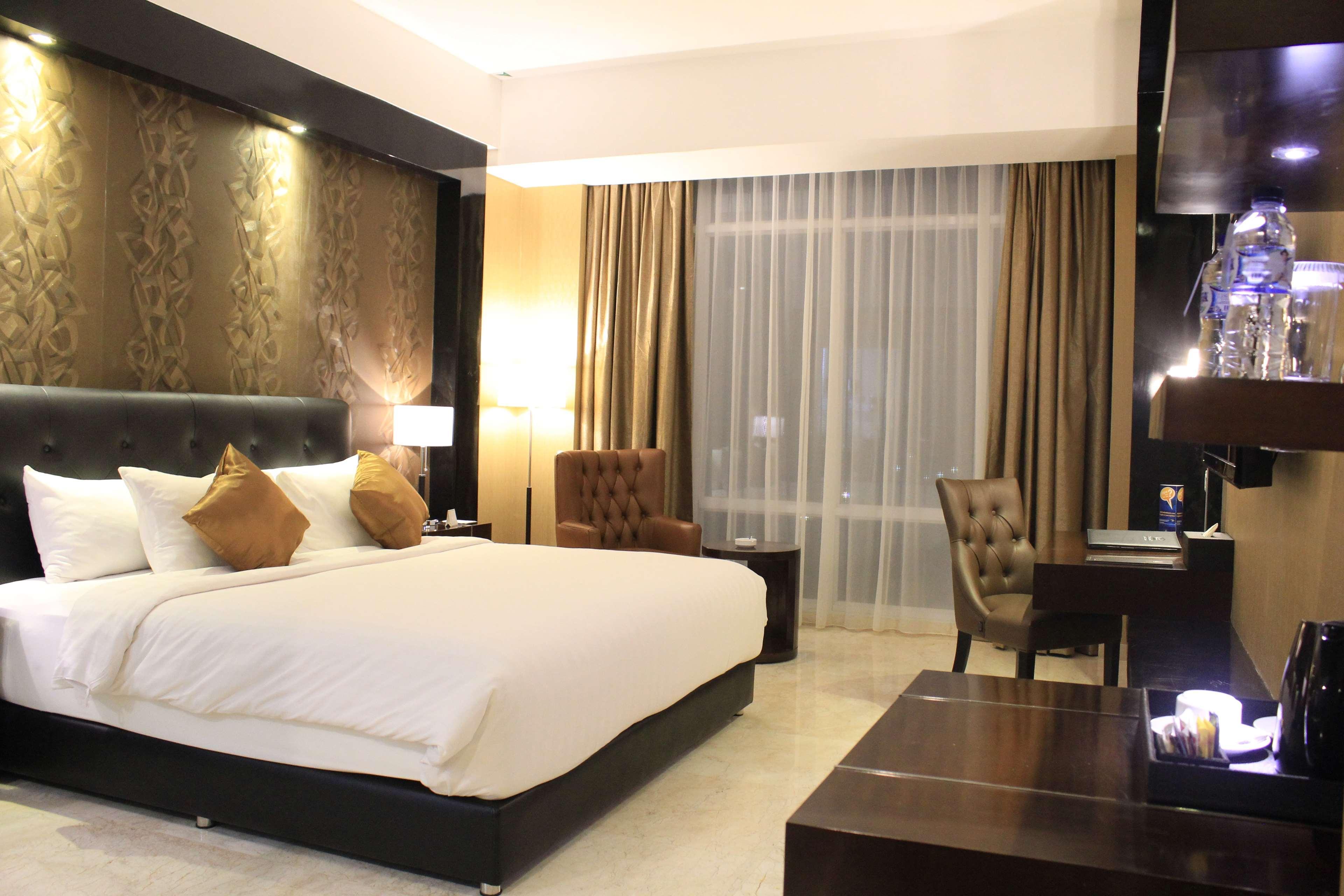Grand Mercure Solo Baru Surakarta (Solo) Exterior foto