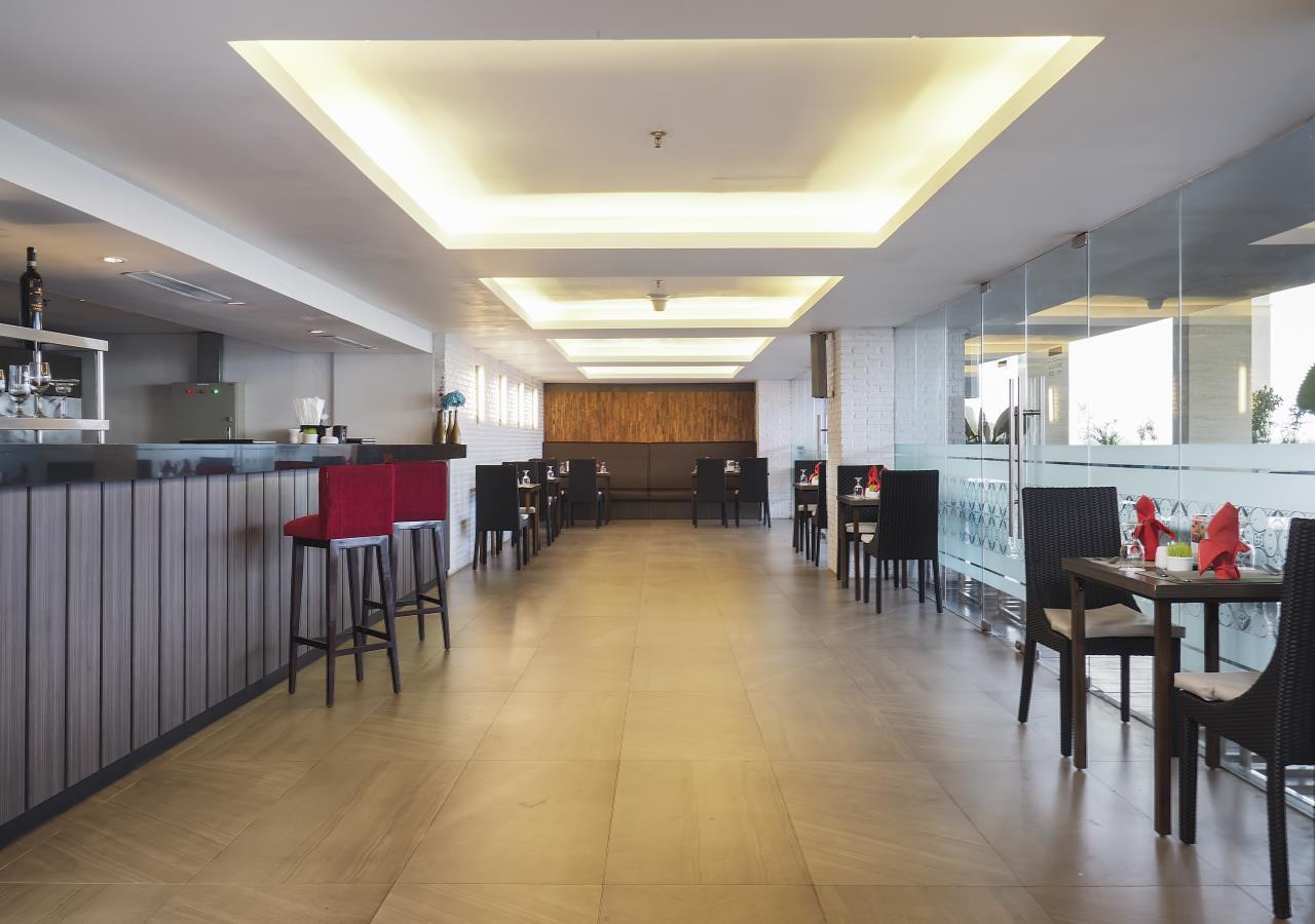 Grand Mercure Solo Baru Surakarta (Solo) Exterior foto