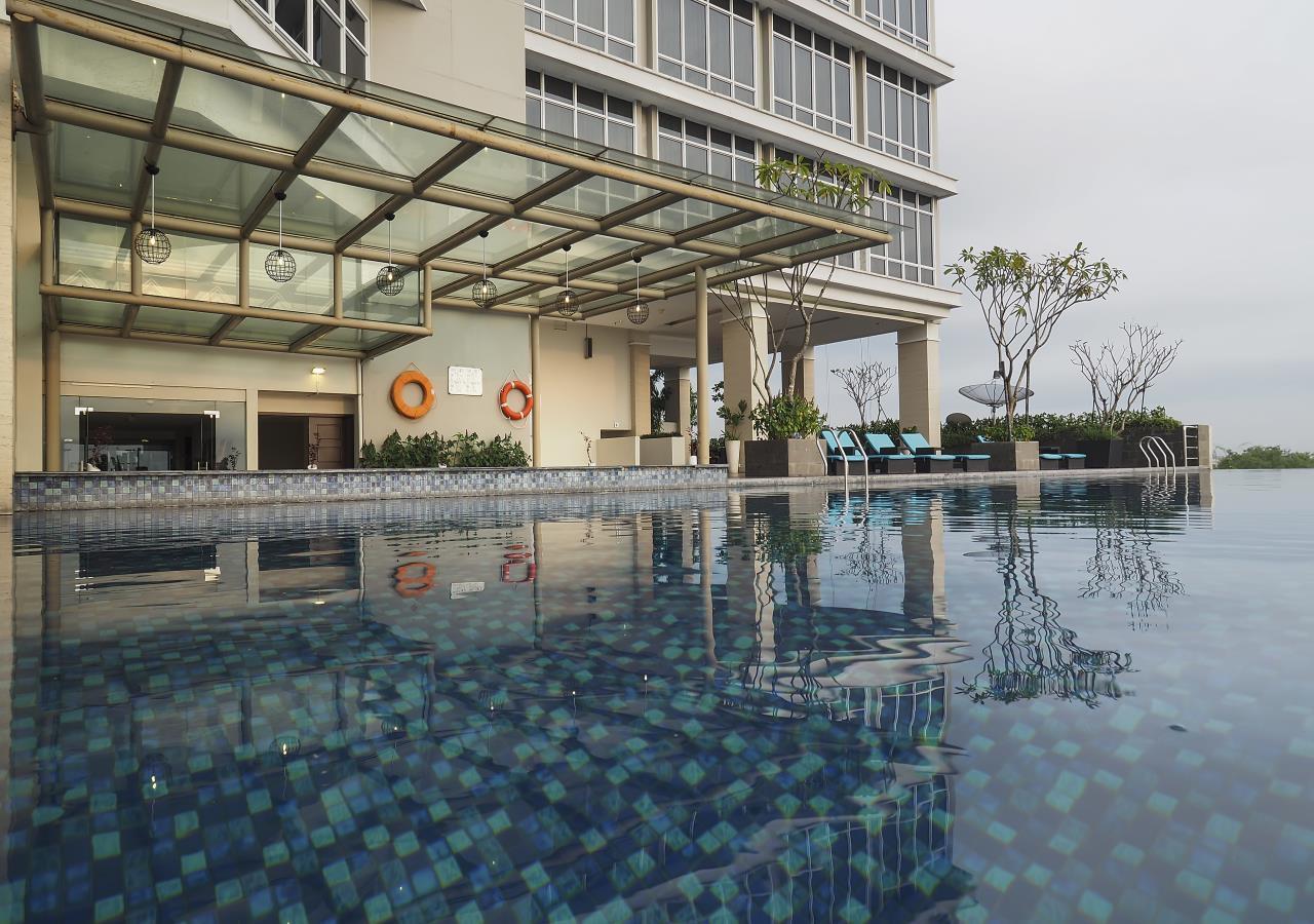 Grand Mercure Solo Baru Surakarta (Solo) Exterior foto