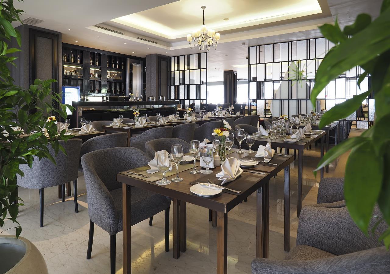 Grand Mercure Solo Baru Surakarta (Solo) Exterior foto